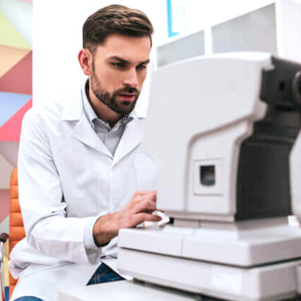 optometrist in Regent Square
